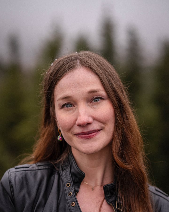 Lindsay Cheek — Vocals