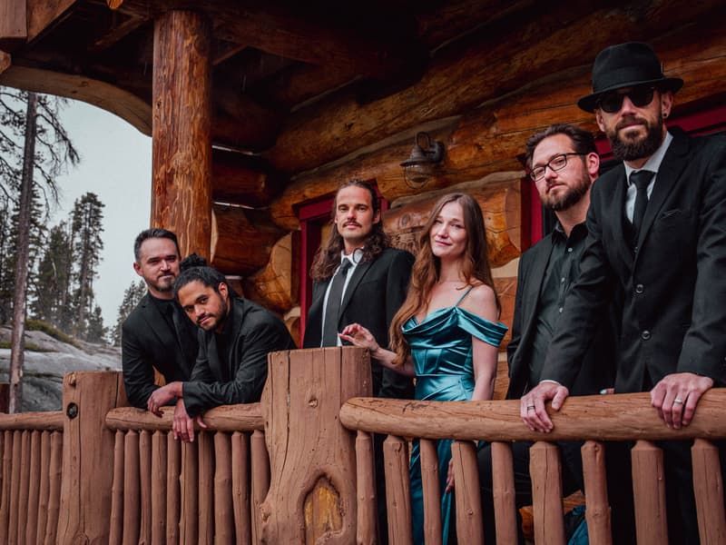 Bread & Butter as an expanded band with horns